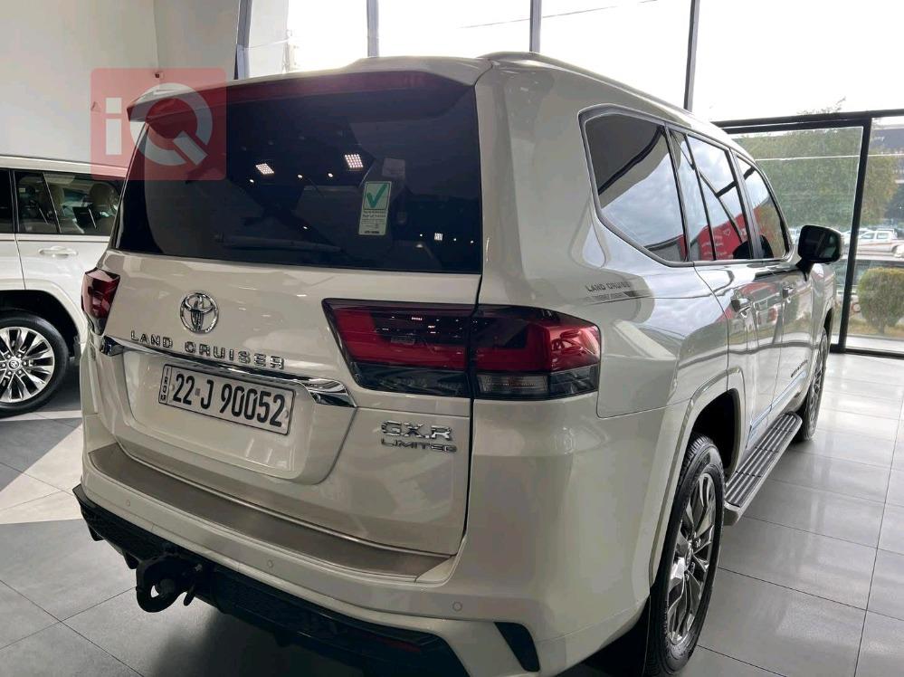 تويوتا لاندكروزر